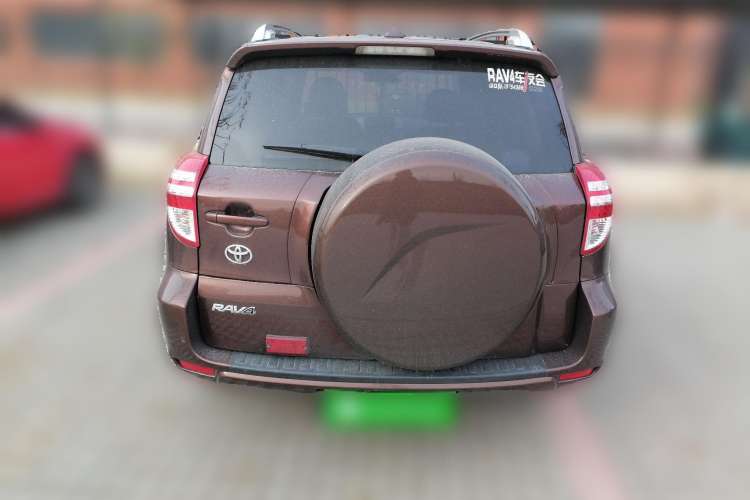 Used Toyota RAV4 2012 Luxurious Edition 2.0L Automatic All-Wheel Drive
