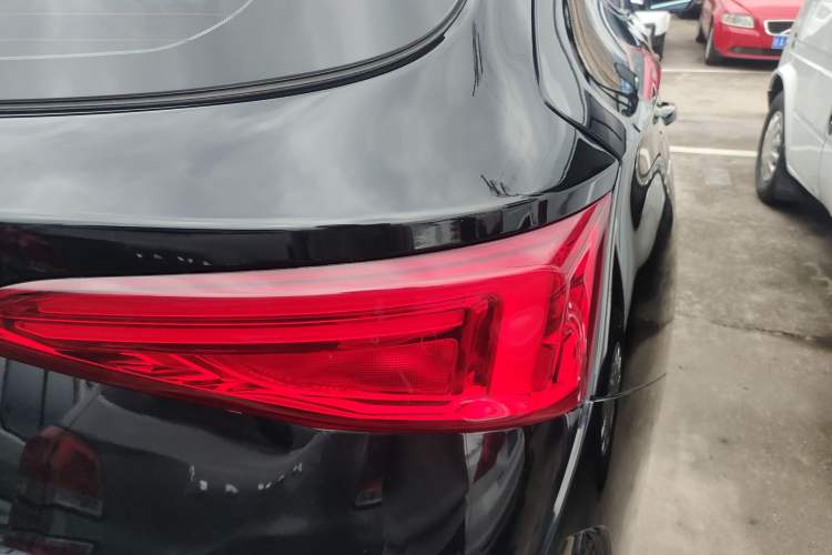 Used JETOUR X90 2021 1.6T DCT Shadow Edition 7-Seater Right Rear Taillight