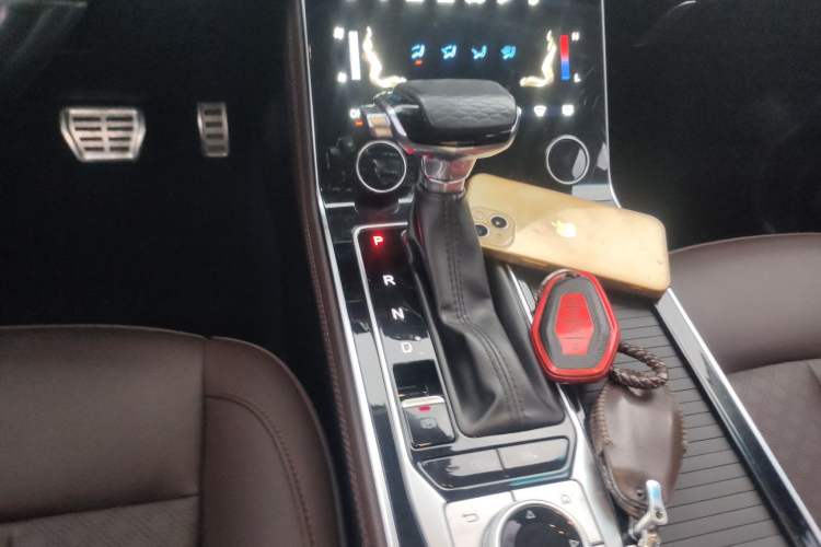 Used JETOUR X90 2021 1.6T DCT Shadow Edition 7-Seater Gear Lever