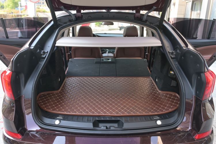 Used BMW 5 Series GT 2017 528i Leading Model
