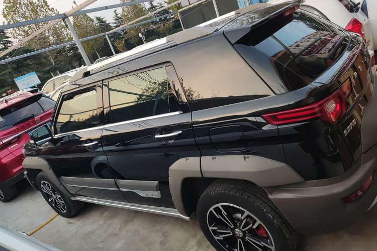 Used BAIC Off-Road BJ20 2016 1.5T CVT Luxury Model
