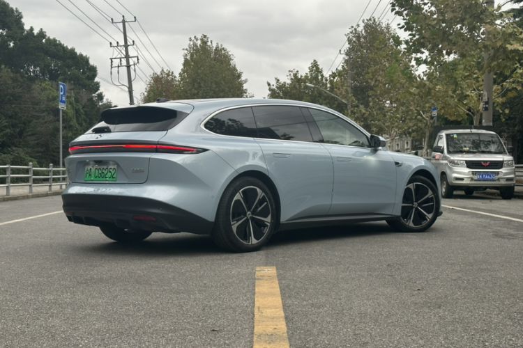 Used Nio ET5T 2023 75 kWh Touring