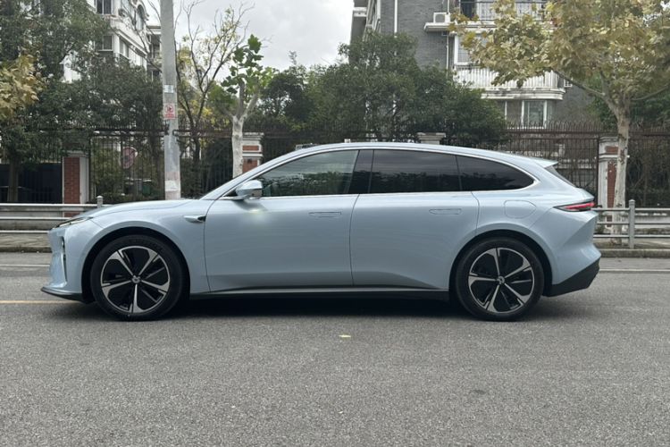 Used Nio ET5T 2023 75 kWh Touring