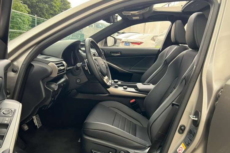 Used Lexus IS 2015 200t F SPORT