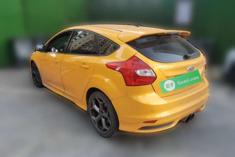 Used Ford Focus 2013 2.0T ST Orange Edition
