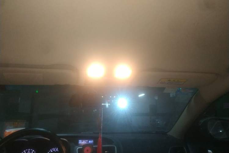 Used Haima Fumei 2014 M5 1.6L Manual Standard Model Headliner