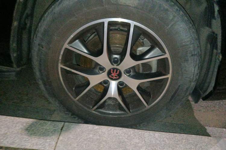 Used BYD Song 2016 GaiShi Edition 1.5TI Manual Elite Model