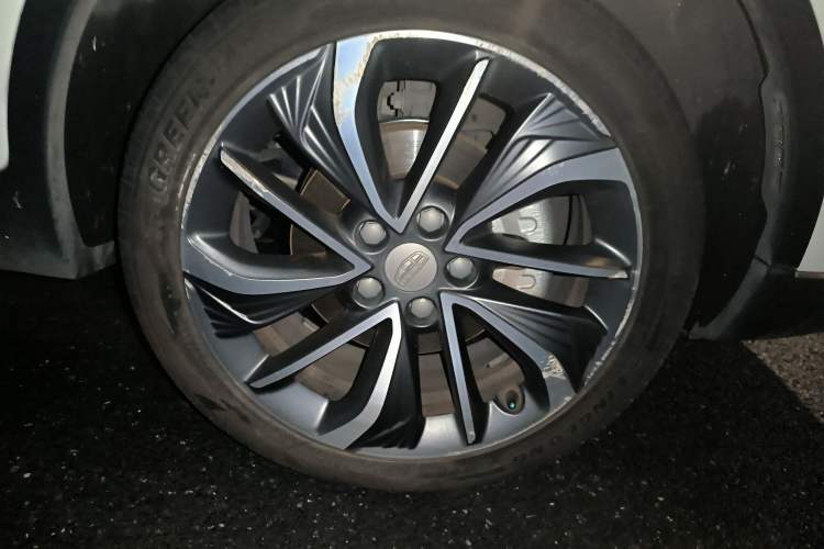 Used Geely Auto Emgrand GSe 2019 Restyled 500 LingShang Version
