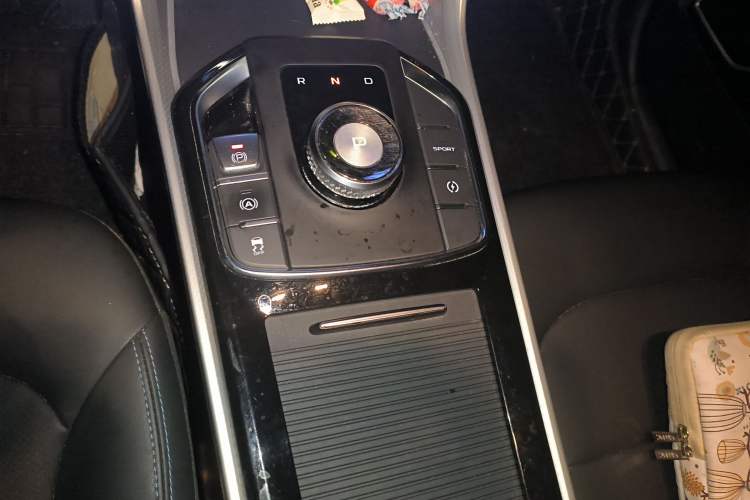 Used Geely Auto Emgrand GSe 2019 Restyled 500 LingShang Version
