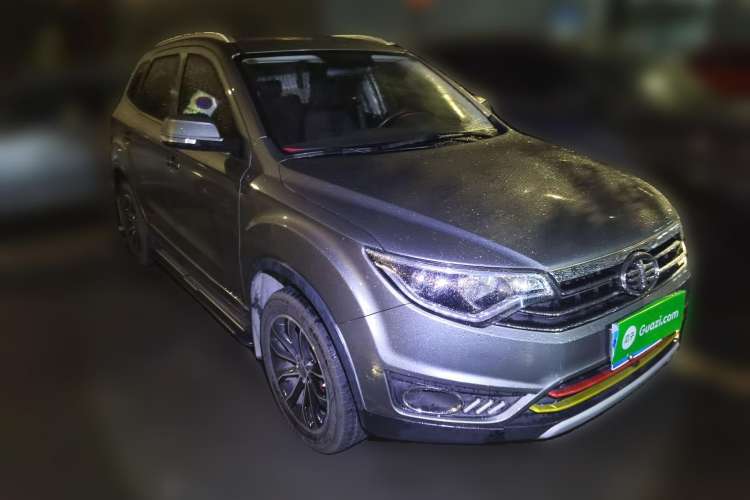 Used FAW Senya R7 2016 1.6L Manual Luxury Model Front Right 45 Deg