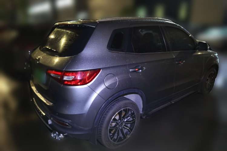 Used FAW Senya R7 2016 1.6L Manual Luxury Model Rear Right 45 Deg