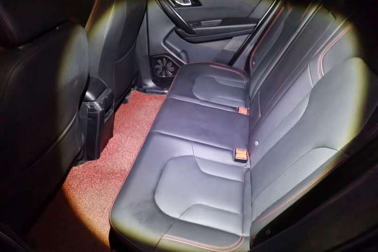 Used FAW Senya R7 2016 1.6L Manual Luxury Model Left Rear Seat