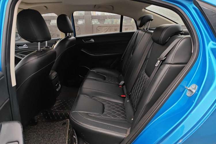 Used Chery Arrizo GX 2018 1.5T CVT Color Version China V Standard Left Rear Seat