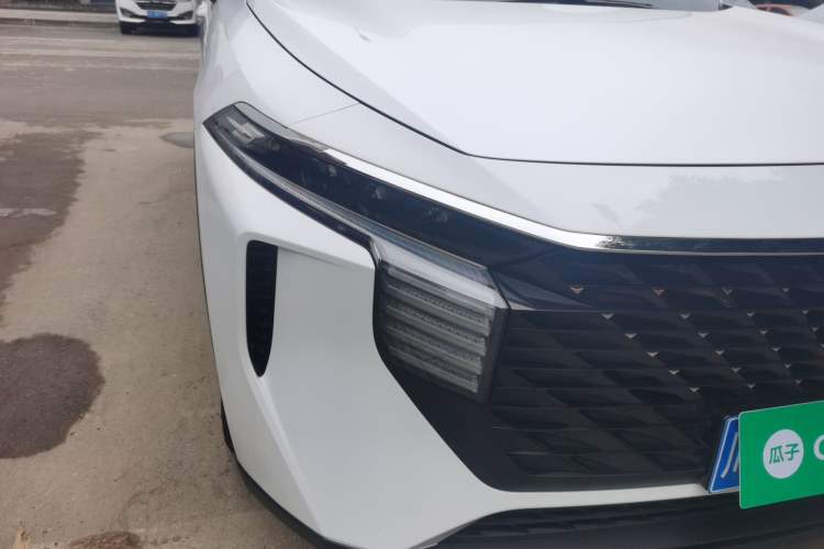 Used Venucia V 2021 260T Idol Edition
