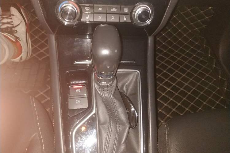 Used Roewe RX3 2018 1.6L CVT Internet Smart Edition
