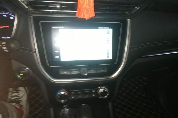 Used Roewe RX3 2018 1.6L CVT Internet Smart Edition
