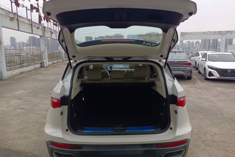 Used Zotye T700 2017 1.8T Manual Luxury Model
