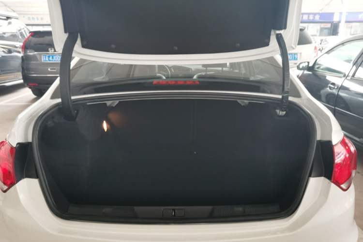 Used Citroen C4L 2013 1.8L Manual Jingzhi Edition
