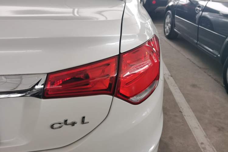 Used Citroen C4L 2013 1.8L Manual Jingzhi Edition
