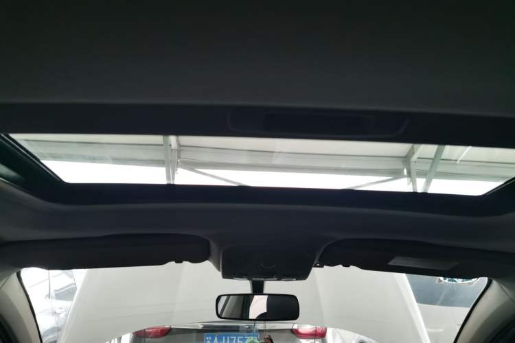 Used Citroen C4L 2013 1.8L Manual Jingzhi Edition
