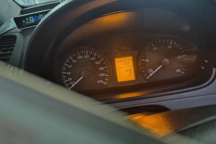 Used Mercedes-Benz Vito 2010 2.1T Diesel Elite Edition
