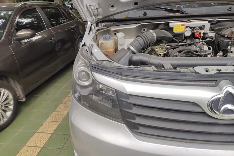 Used Chana Ruixing M90 2018 2.0L Value-Added CNG Flat-Roof Hatchback with 6 Seats Model 4G94S
