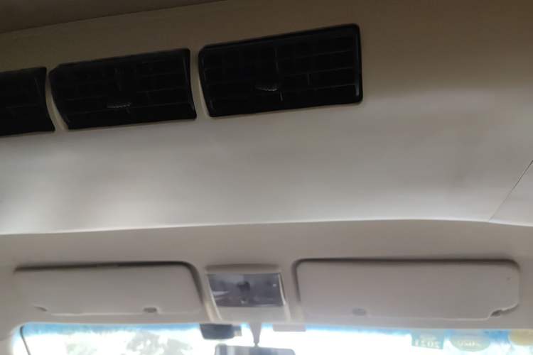 Used Chana Ruixing M90 2018 2.0L Value-Added CNG Flat-Roof Hatchback with 6 Seats Model 4G94S
