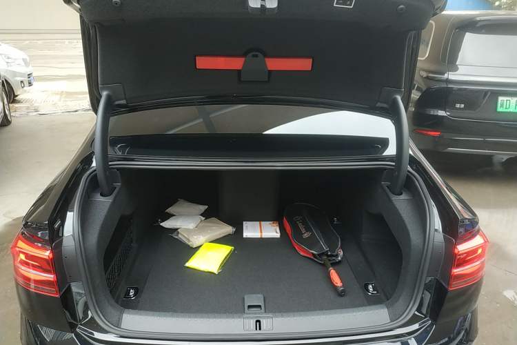 Used Volkswagen Phideon 2021 380TSI Flagship Edition
