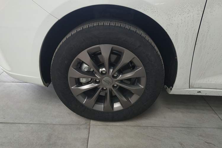 Used Geely Auto Emgrand New Energy 2022 EV Pro Rental Model - Ternary Lithium
