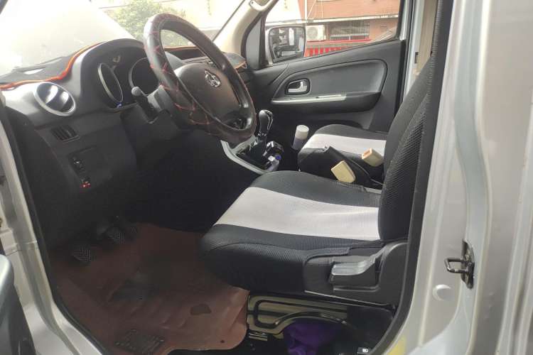 Used Chana Ruixing M90 2018 2.0L Value-Added CNG Flat-Roof Hatchback with 6 Seats Model 4G94S
