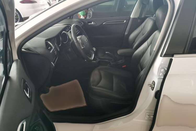 Used Citroen C4L 2013 1.8L Manual Jingzhi Edition
