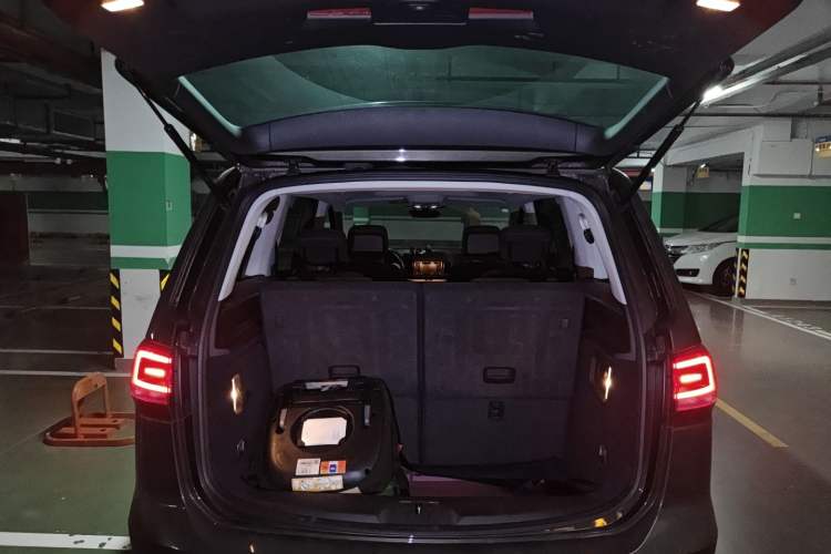 Used Volkswagen Sharan 2016 380TSI Comfort Edition 7-Seater
