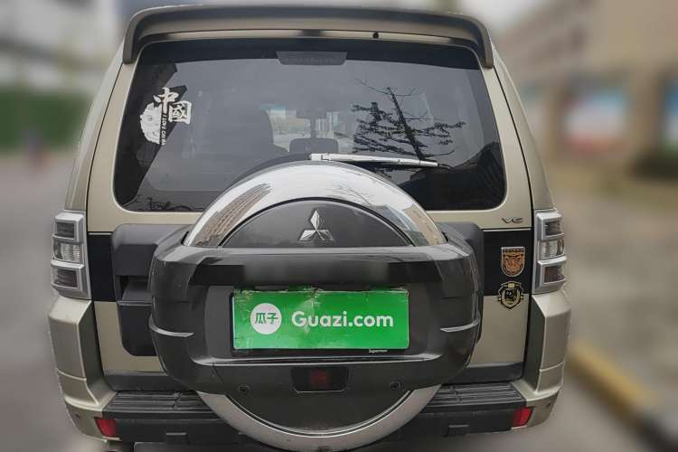 Used Mitsubishi Pajero 2016 3.0L Automatic Standard Version China V Standard