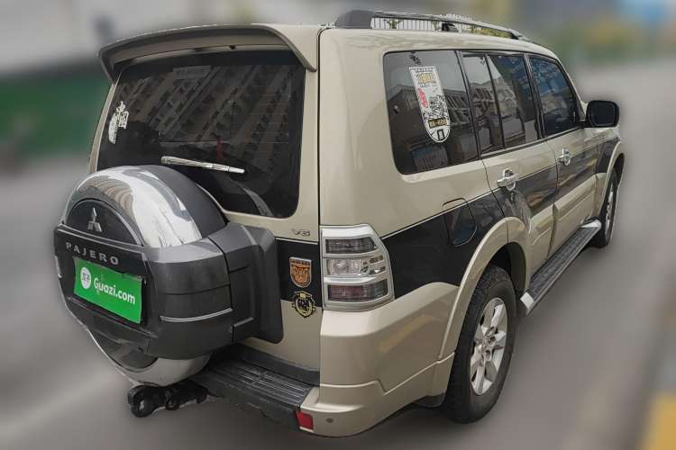 Used Mitsubishi Pajero 2016 3.0L Automatic Standard Version China V Standard