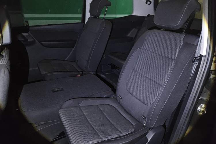 Used Volkswagen Sharan 2016 380TSI Comfort Edition 7-Seater
