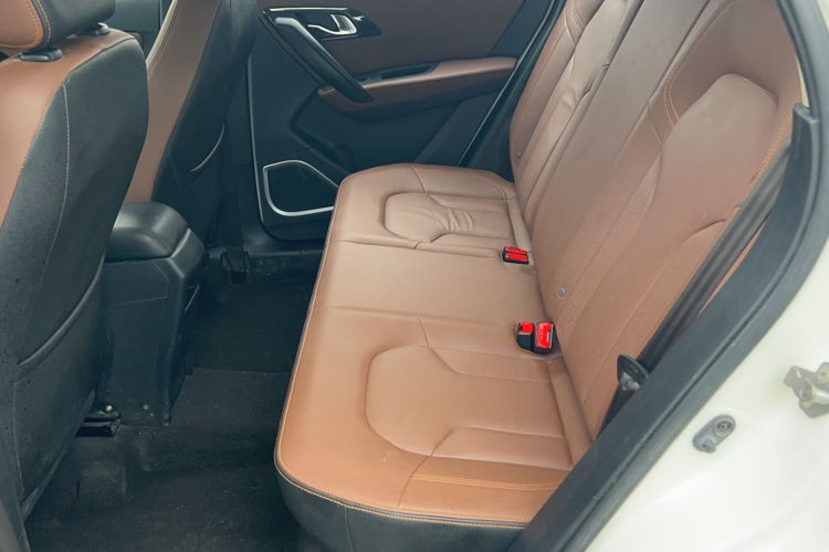 Used FAW Senya R7 2017 1.6L Automatic Luxury Model