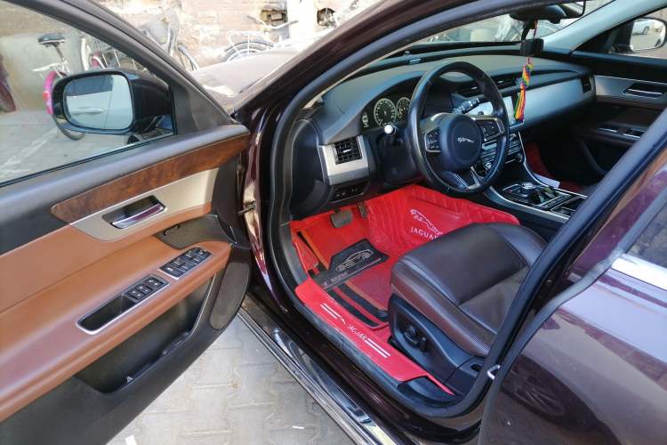 Used Jaguar XFL 2018 XFL 2.0T 250 PS Premium Edition