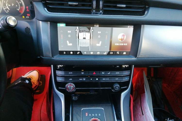 Used Jaguar XFL 2018 XFL 2.0T 250 PS Premium Edition