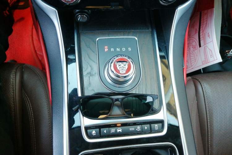 Used Jaguar XFL 2018 XFL 2.0T 250 PS Premium Edition