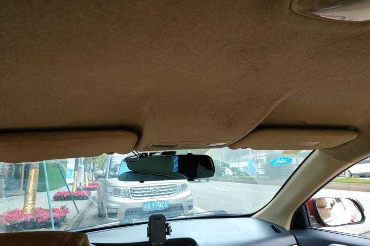 Used Soueast V5 Lingzhi 2013 1.5L Manual Comfort Model CNG Headliner