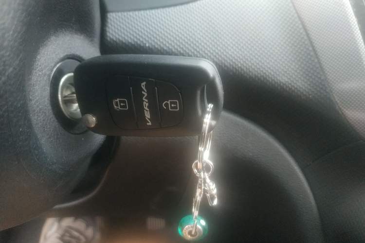 Used Hyundai Verna Ray 2014 1.4L Automatic GLX Vehicle Key