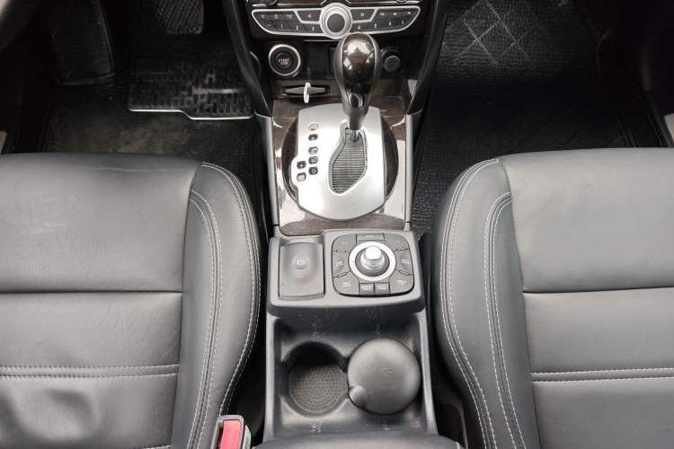 Used Renault Koleos 2012 2.5L Two-Wheel Drive Comfort Edition with Navigation