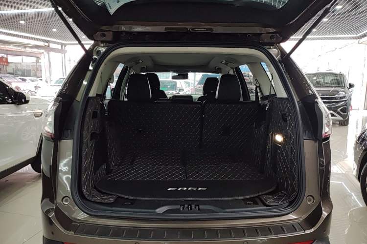 Used Ford Edge 2018 EcoBoost 245 Two-Wheel-Drive Platinum Edition 7-Seater China V Emission Standard