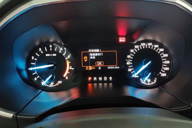 Used Ford Edge 2018 EcoBoost 245 Two-Wheel-Drive Platinum Edition 7-Seater China V Emission Standard