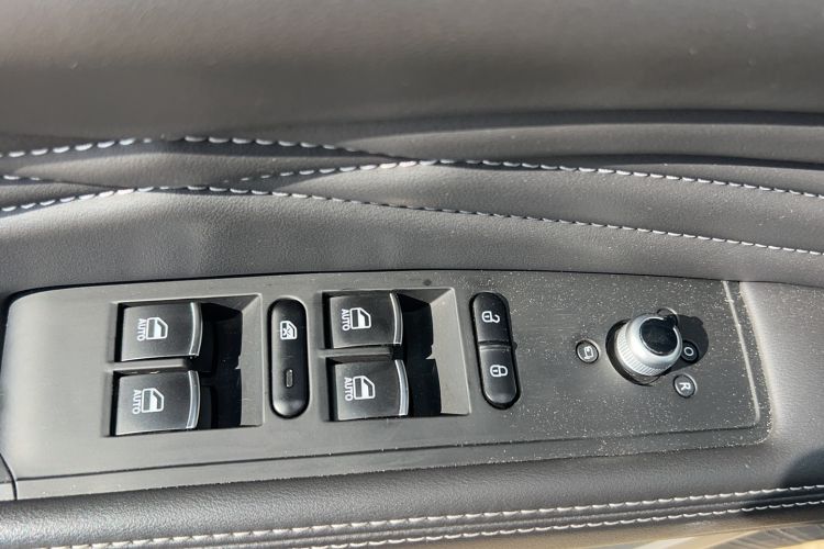 Used Dongfeng Fengon ix5 2019 220T CVT Zhiyue Trim China VI Standard
