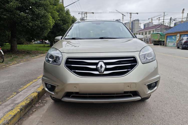 Used Renault Koleos 2012 2.5L Two-Wheel Drive Comfort Edition with Navigation