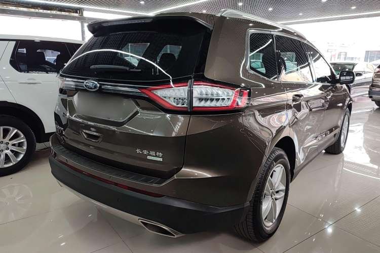 Used Ford Edge 2018 EcoBoost 245 Two-Wheel-Drive Platinum Edition 7-Seater China V Emission Standard