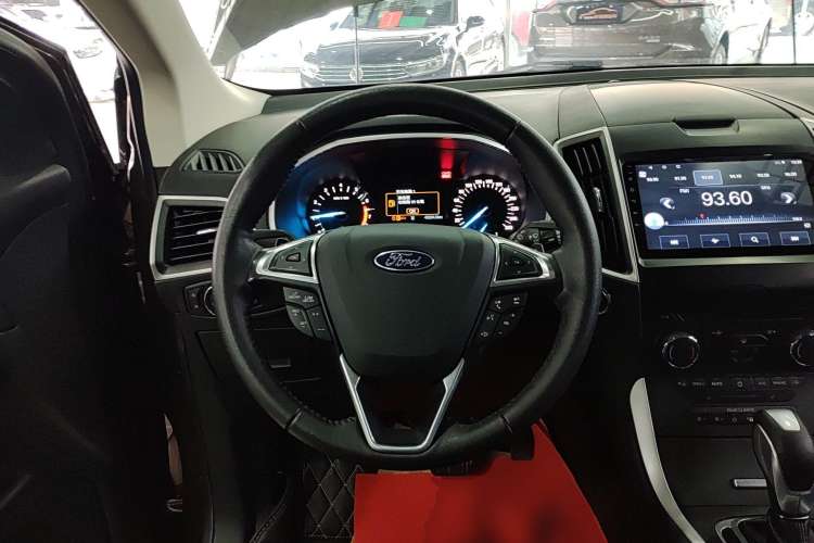 Used Ford Edge 2018 EcoBoost 245 Two-Wheel-Drive Platinum Edition 7-Seater China V Emission Standard