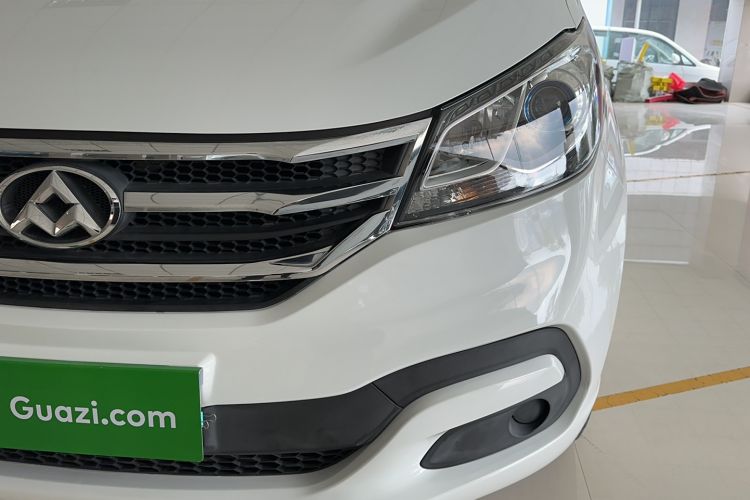 Used SAIC MAXUS G10 2015 2.0T Automatic Anniversary Edition
