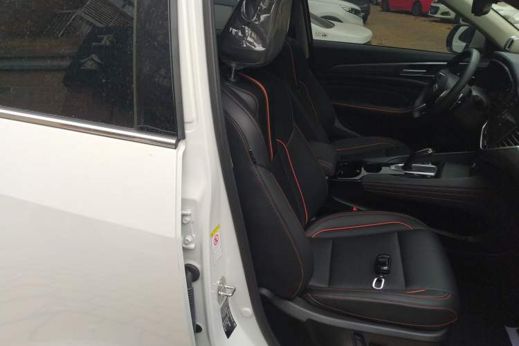 Used Haval F7 2021 2.0T All-Wheel Drive iJoy
